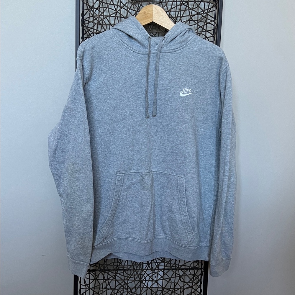 Nike Sportswear Everyday Club Fleece Grey White Logo Embroidered Hoodie L